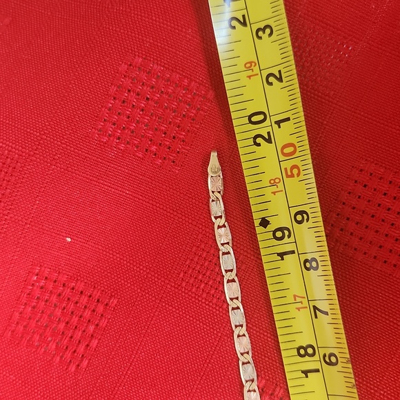 YGI Gold Women's Chain Necklace - Picture 5 of 7